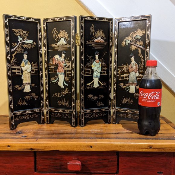 Vintage Asian Geisha Folding Tabletop Screen Divider - black lacquer wood screen - Picture 10 of 15